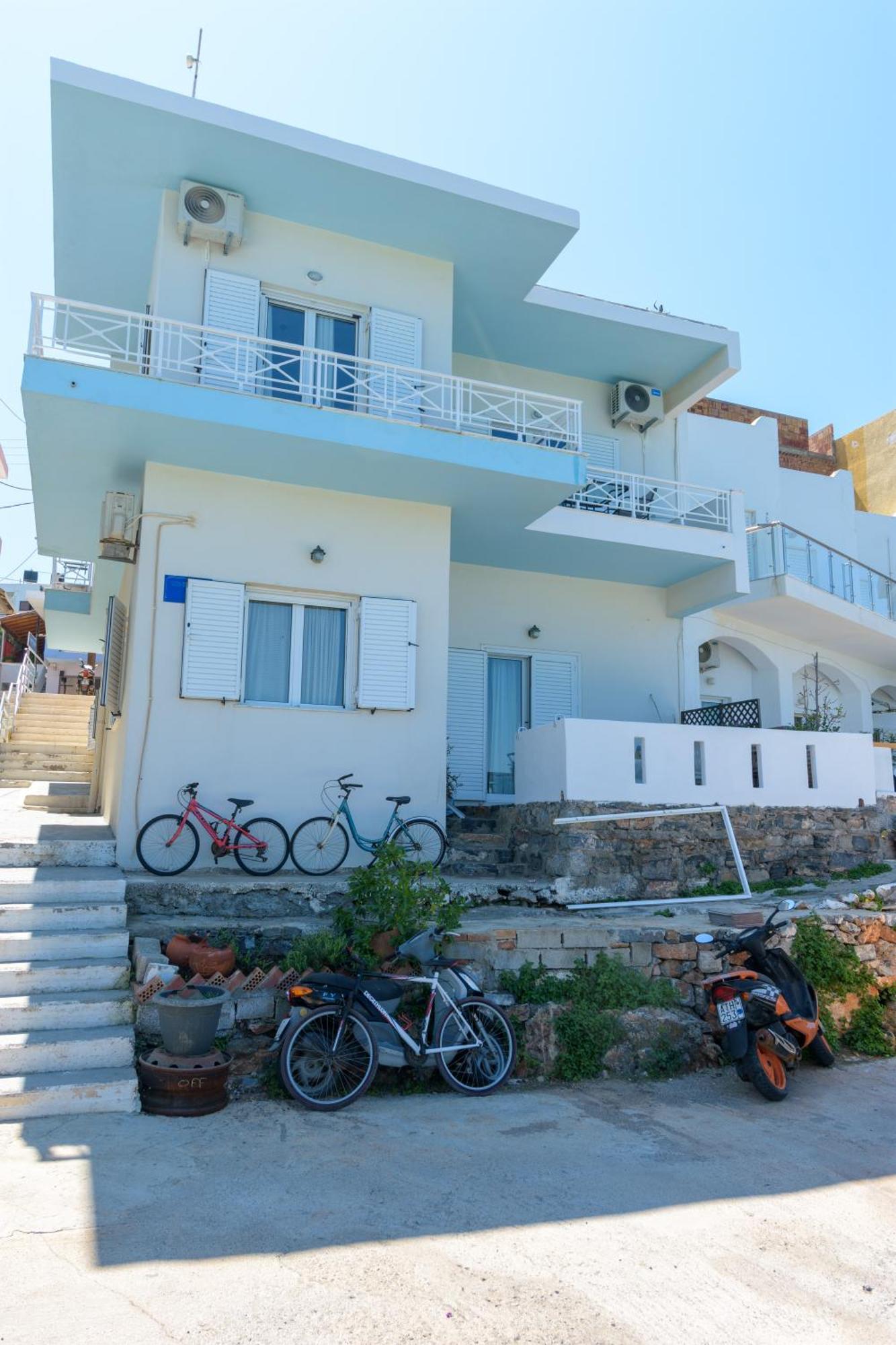 Margarita'S Seafront Luxury Apartment เอลุนดา ภายนอก รูปภาพ