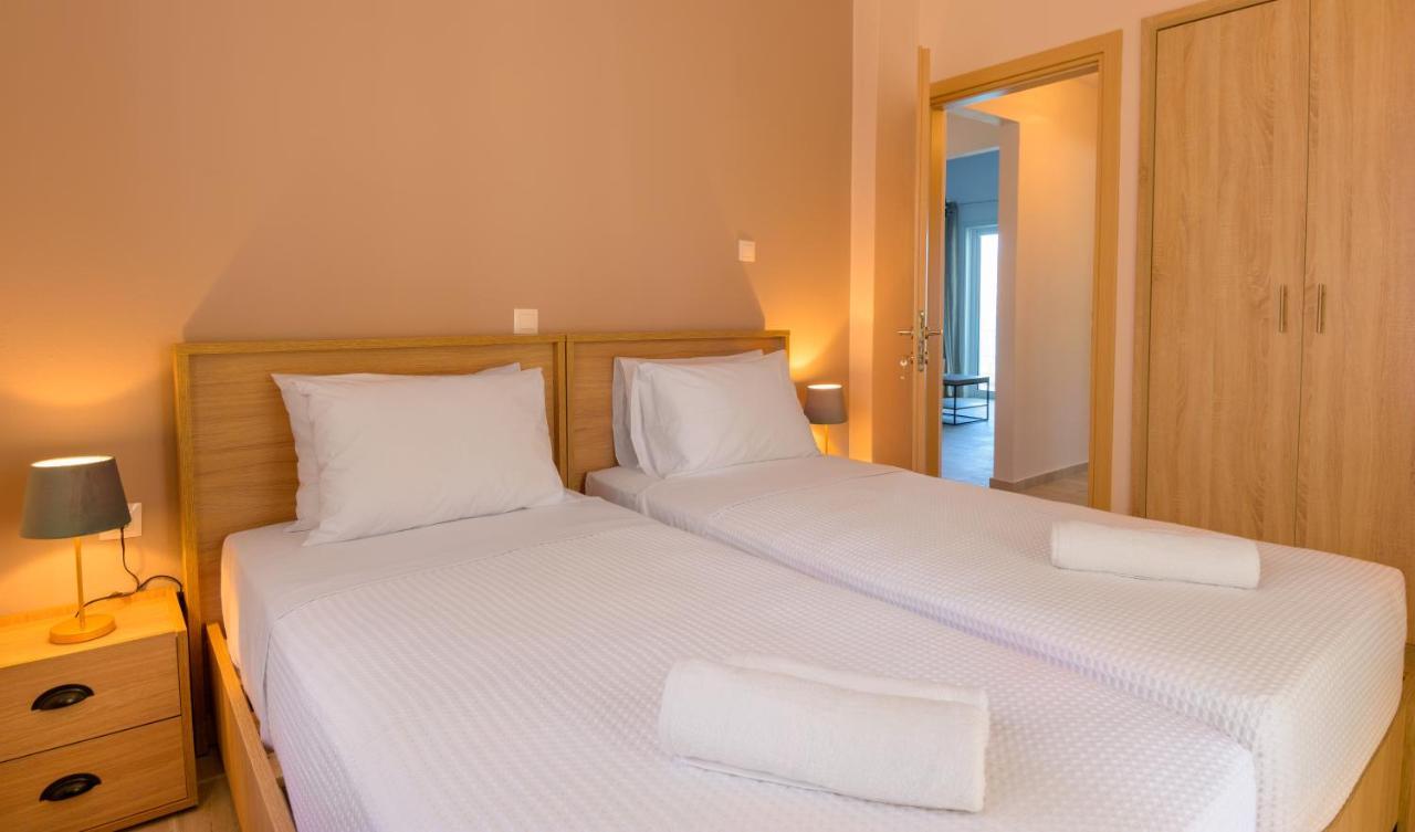 Margarita'S Seafront Luxury Apartment เอลุนดา ภายนอก รูปภาพ