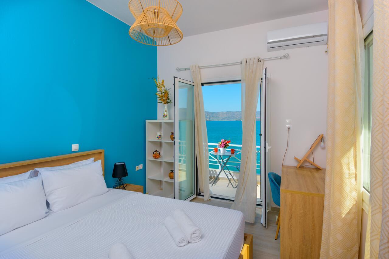 Margarita'S Seafront Luxury Apartment เอลุนดา ภายนอก รูปภาพ