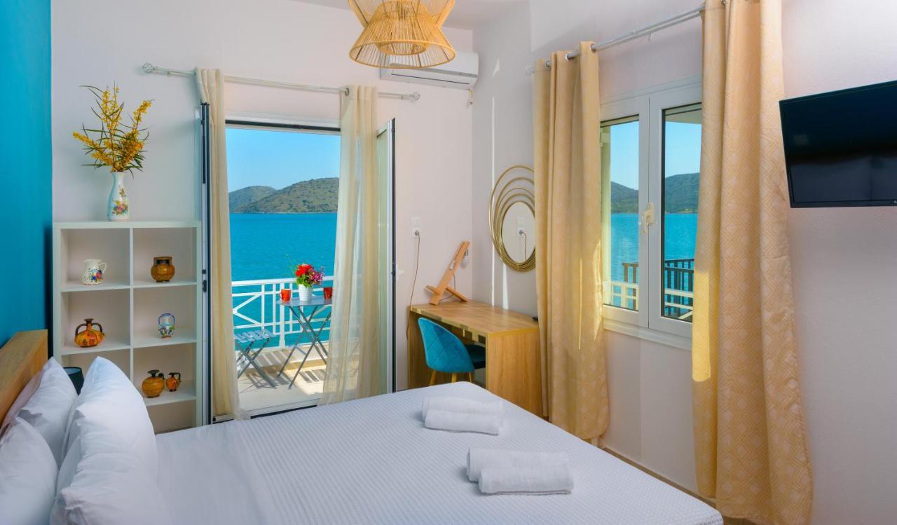 Margarita'S Seafront Luxury Apartment เอลุนดา ภายนอก รูปภาพ