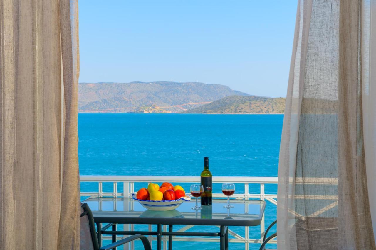 Margarita'S Seafront Luxury Apartment เอลุนดา ภายนอก รูปภาพ