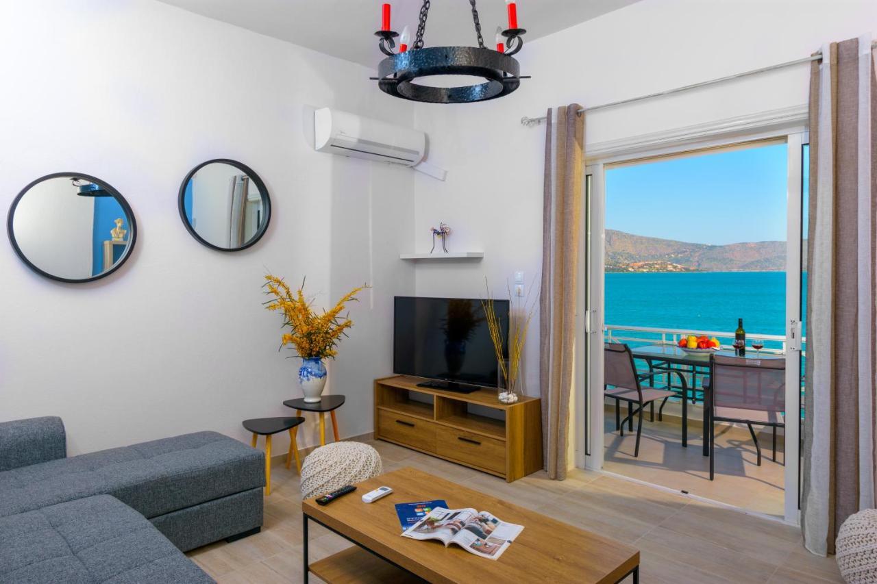 Margarita'S Seafront Luxury Apartment เอลุนดา ภายนอก รูปภาพ