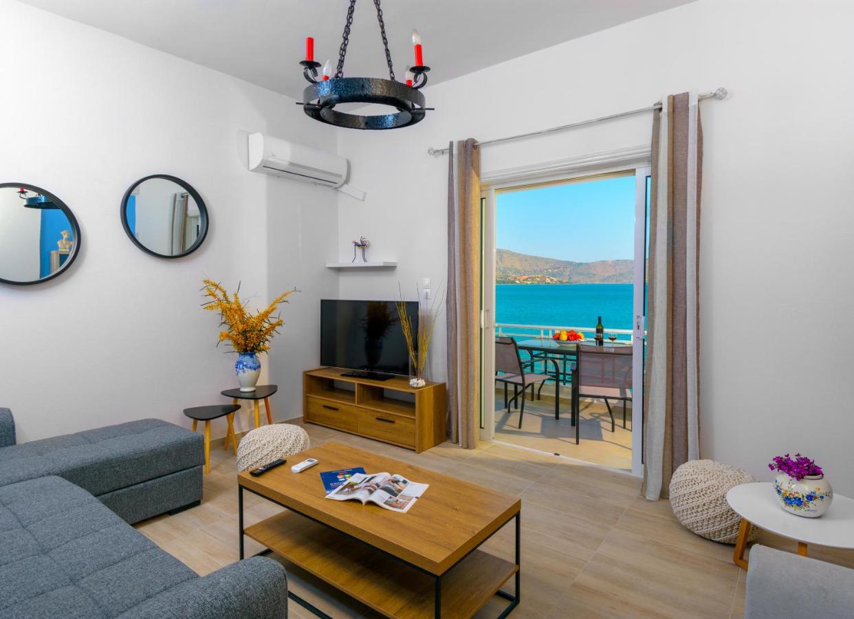 Margarita'S Seafront Luxury Apartment เอลุนดา ภายนอก รูปภาพ